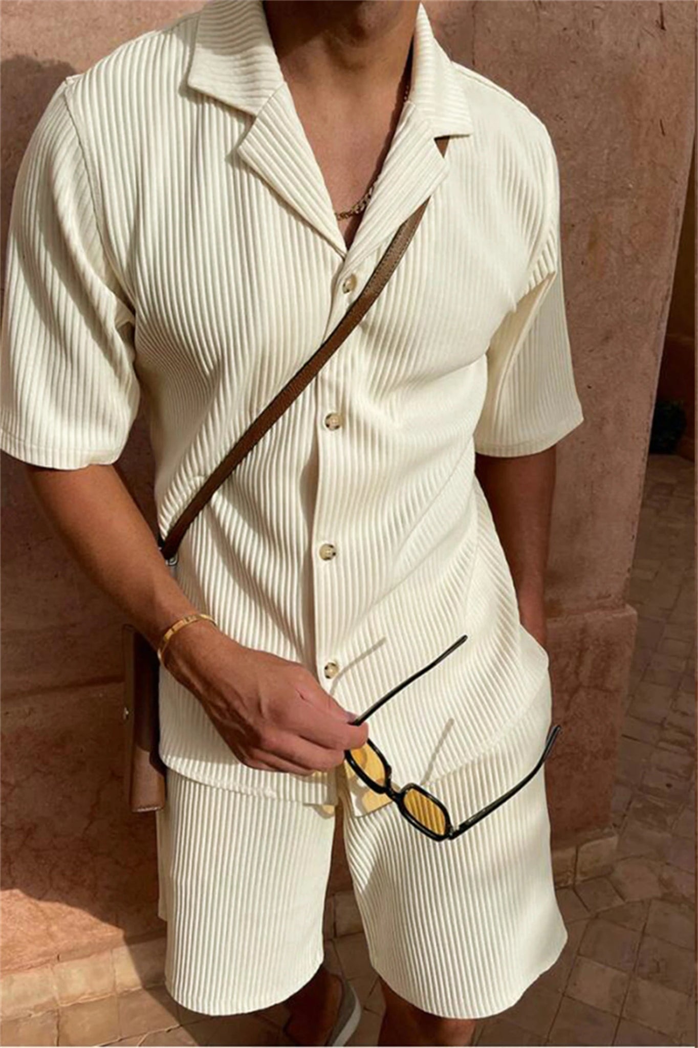 Costume printemps/été en velours côtelé de couleur unie, chemise à manches courtes et short extensible, costume de plage décontracté - crazyfinds.frcrazyfinds.frcreamy whiteLCostume printemps/été en velours côtelé de couleur unie, chemise à manches courtes et short extensible, costume de plage décontracté